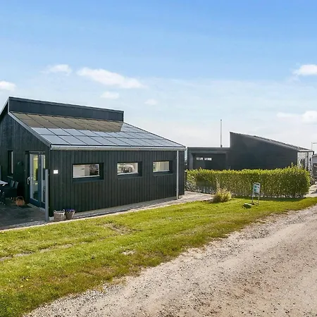Stunning In Juelsminde With House Sea View Feriehus Sonderby (Midtjylland)
